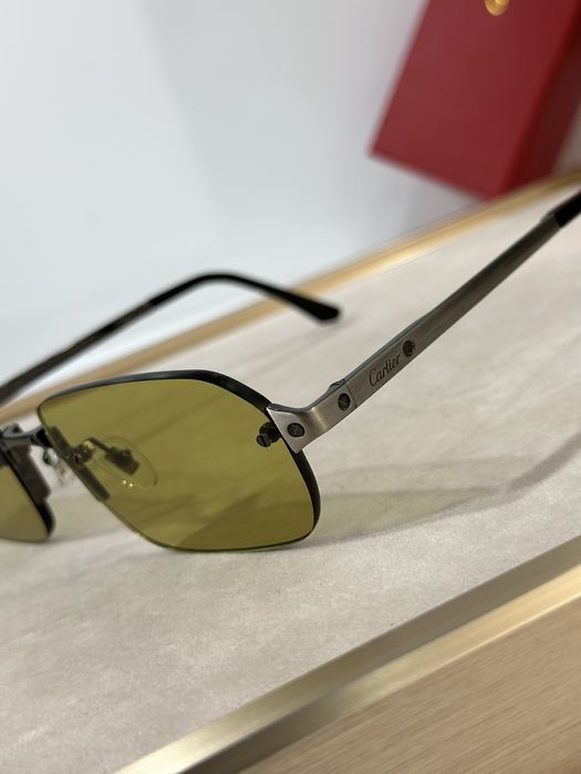 Чоловічі сонцезахисні окуляри Cartier з фотохромними коричневими лінза