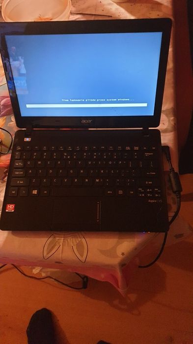 Sprzedam mini laptop Acer Aspire v5