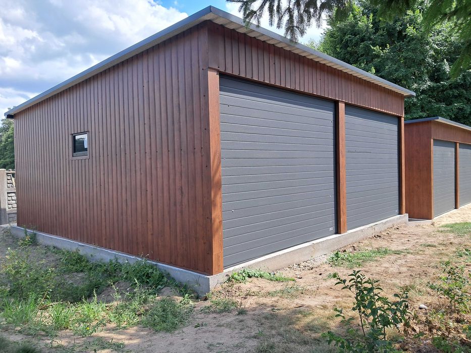 Garaż blaszany + 2 bramy segmentowe z napędem elektrycznym PREMIUM