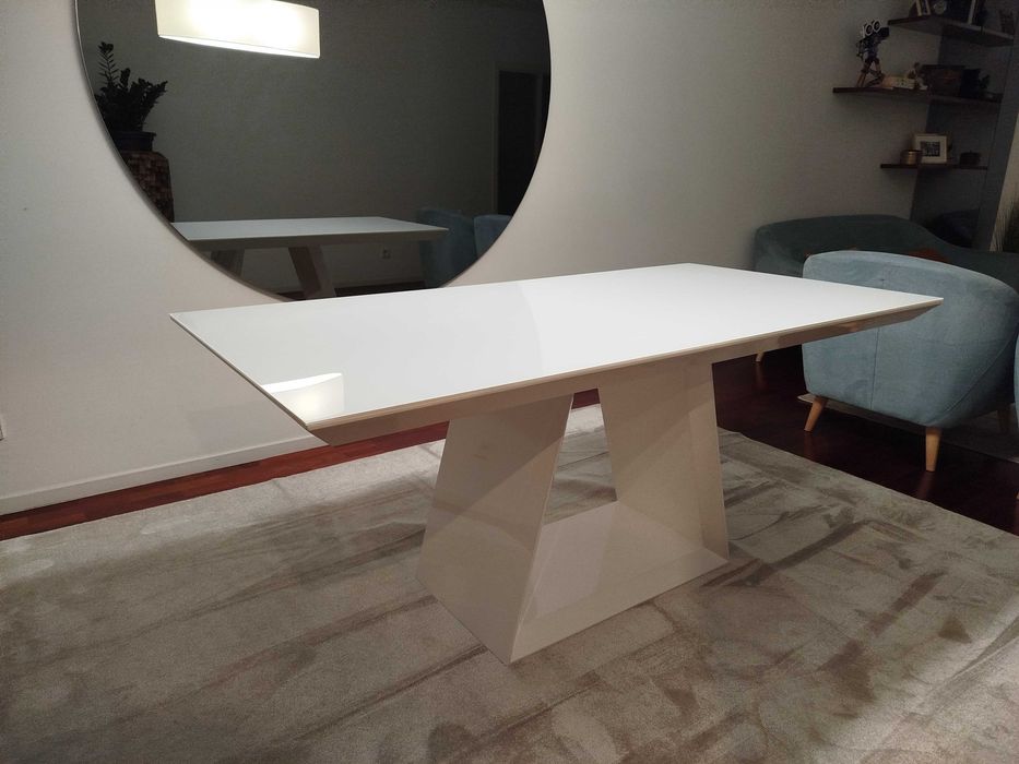 Mesa para Sala de Jantar