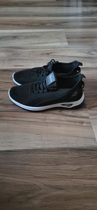 Adidasy czarne 39
