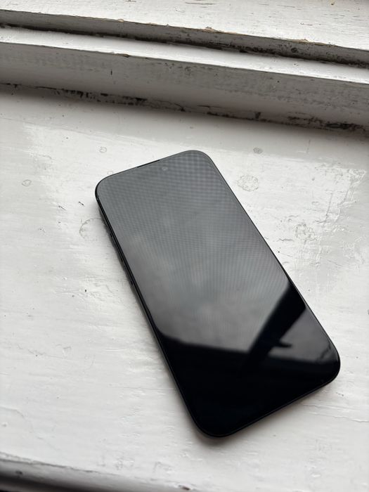 Apple iPhone 16 128GB Czarny • Bateria 94% • Stan bardzo dobry