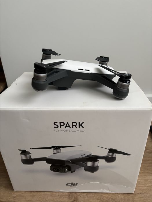 DJI Spark fly more combo447289758770145280