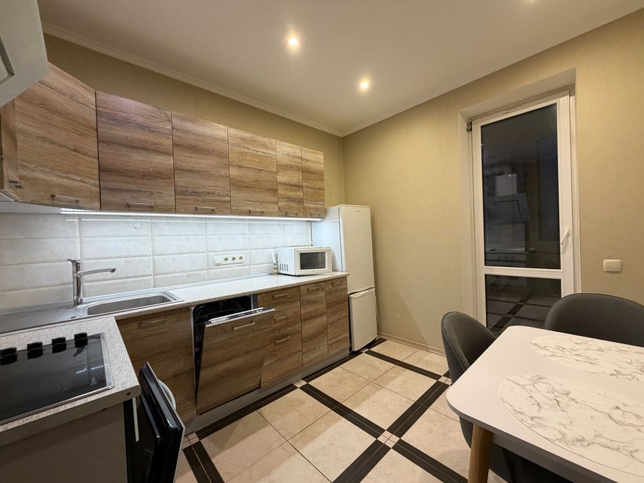 Акварелі 2, Кузьми Скрябіна 29, Вишневе оренда просторої 1к квартири