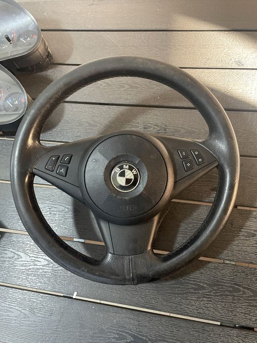 Спорт кермо bmw e60 під ключ. Обмін на звичайне кермо