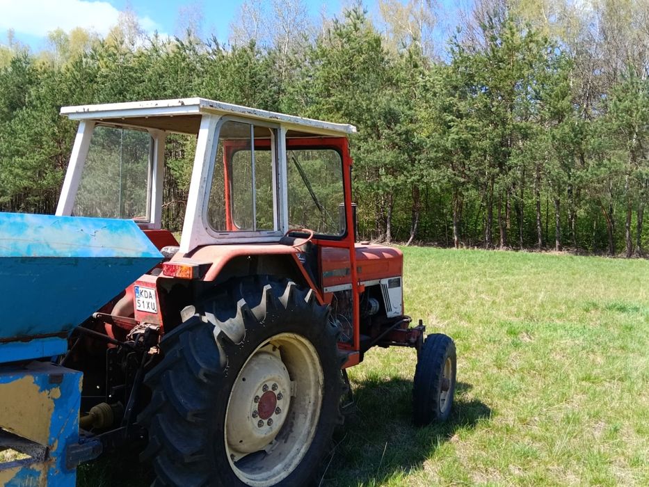 International 475 nowe opony