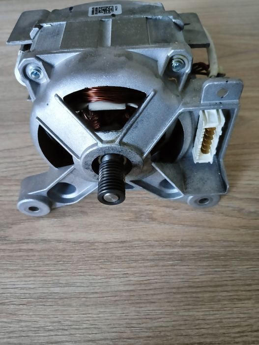 Silnik do pralki Whirlpool .