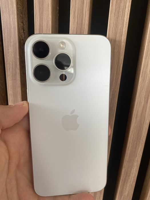 iPhone 15 pro max 256GB gold