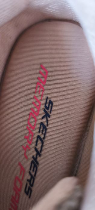 Sapatilhas de senhora n. 37 marca Skechers  Memory Foam