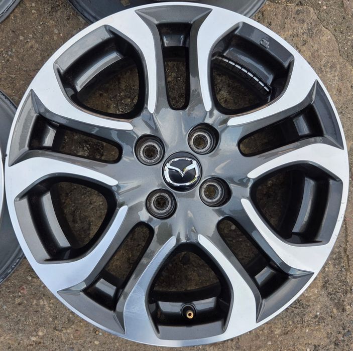 Felgi aluminiowe Mazda 2 5,5x16 ET40 4x100
