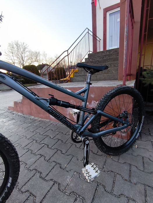 Sprzedam rower dartmoor blackbird jibber nie ns nie rower dirt nie dh