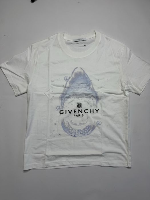 Givenchy T-shirt | Футболка Дживанши