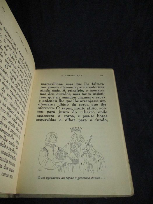 Livro O Pinto Calçudo e Outros Contos Para Crianças Majora