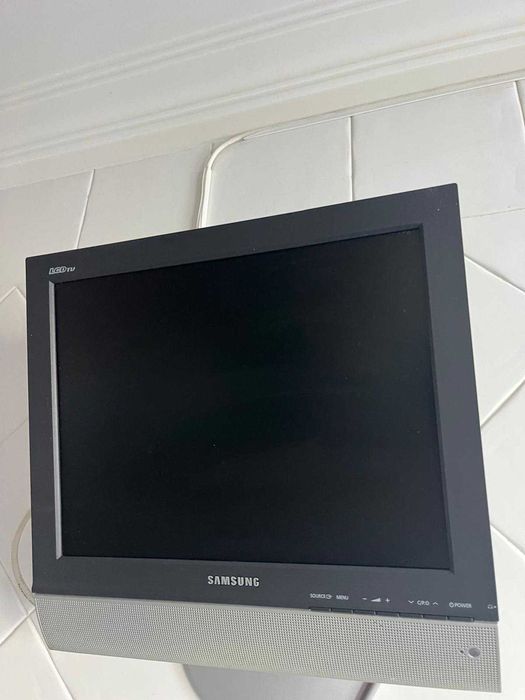 Televisão Samsung LCD