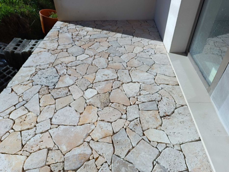 Travertino irregular - crazy paving