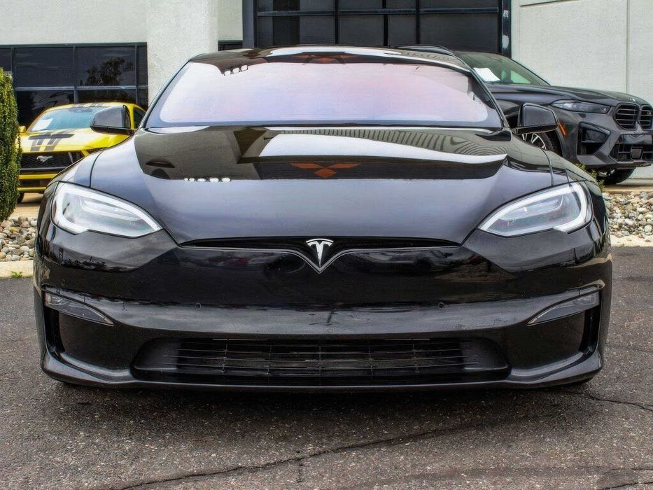 Tesla Model S      2022