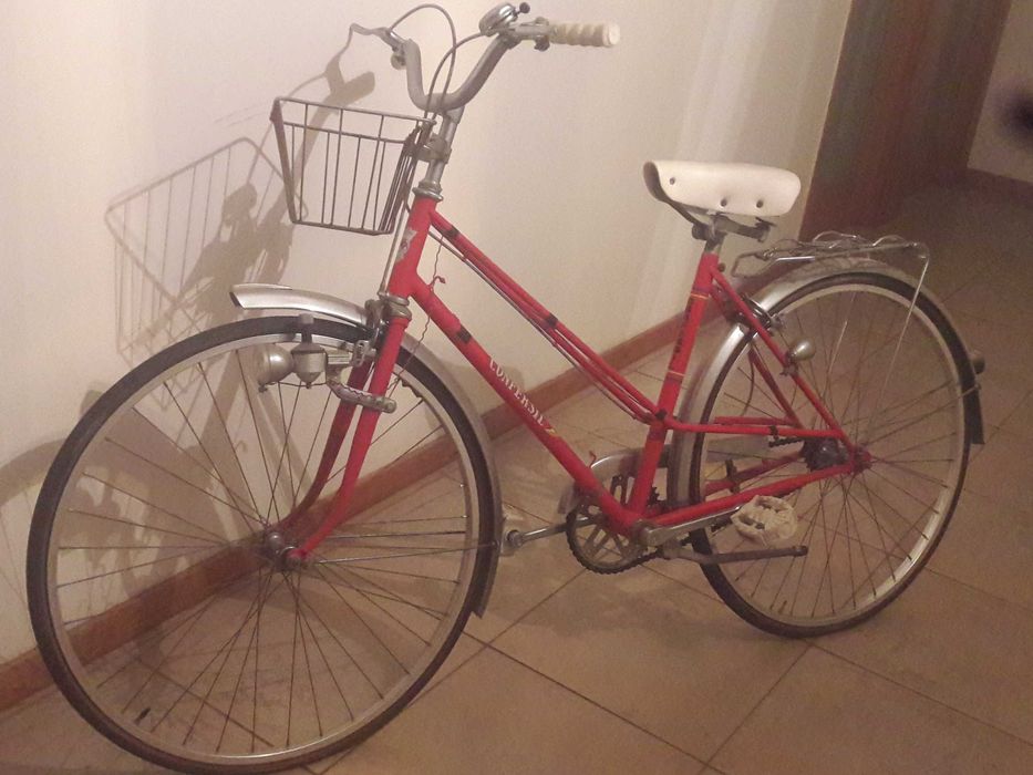Bicicleta Confersil senhora como nova.