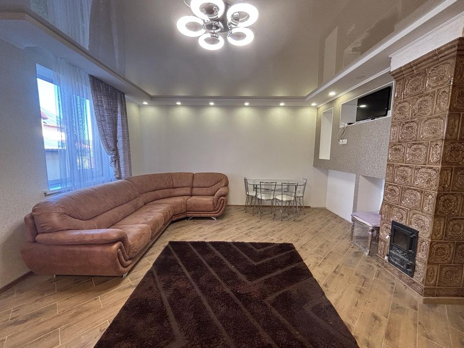 Будинок з ремонтом та меблями без комісії для покупця