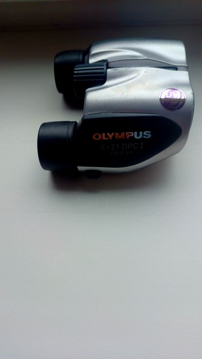 Продам японский бинокльOlympus10×21DPCi