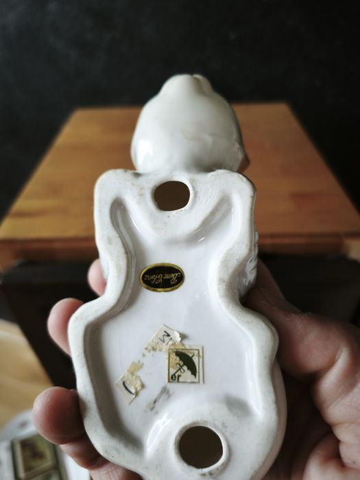 Vintage kot Bone China marki Schirmer