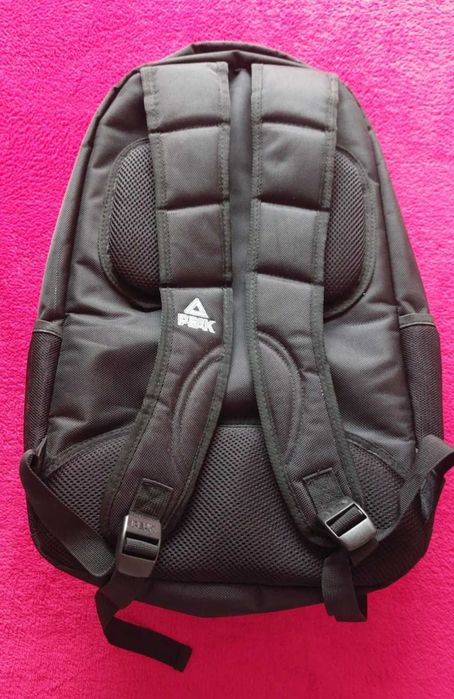 Vende-se Mochila Preta