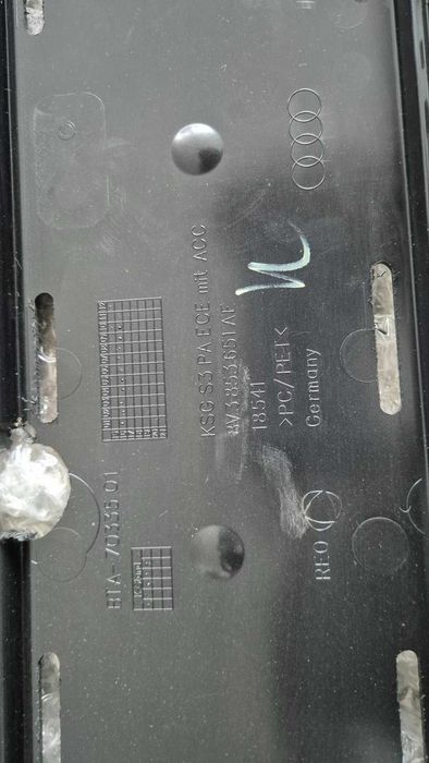 Решітка радіатора AUDI A3 S3