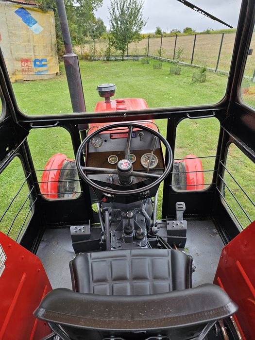 Traktor Ferguson MF255