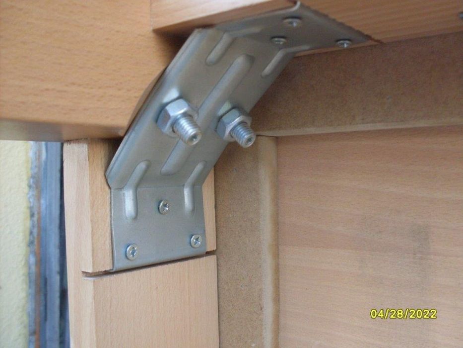 Sprzedam stół z krzesłami