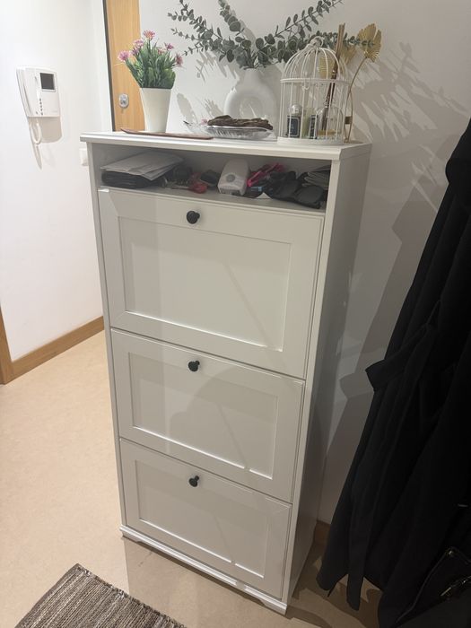 Sapateira ikea brusali