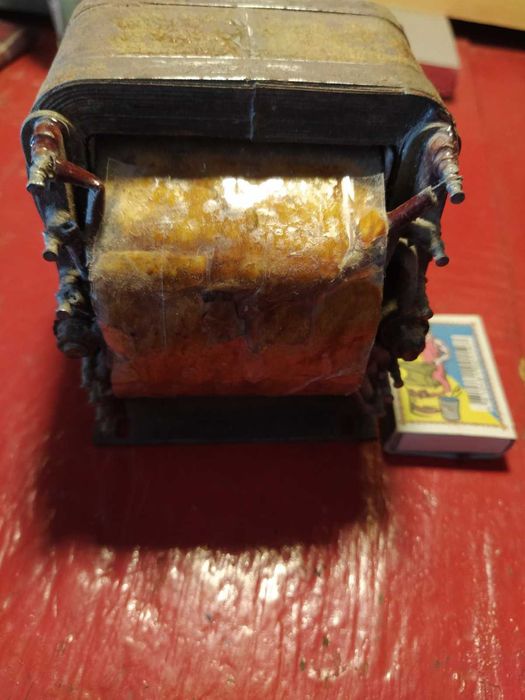 Трансформатор// от электроприбора