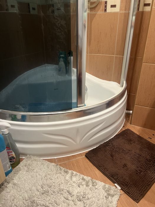 Gemy - Kabina prysznicowa z brodzikiem 90x90