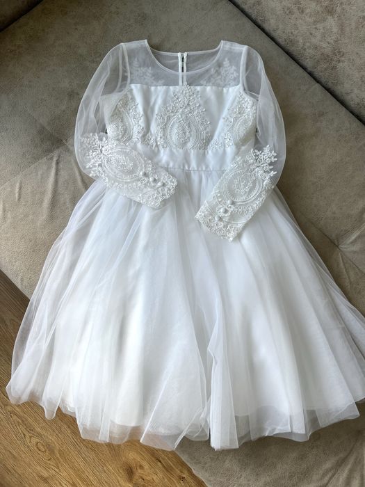 Неймовірна сукня з мереживом Paisley of London