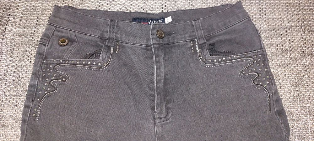 2 pary spodni Jeans białe i czarne rozmiar 158 cm 95% bawełna