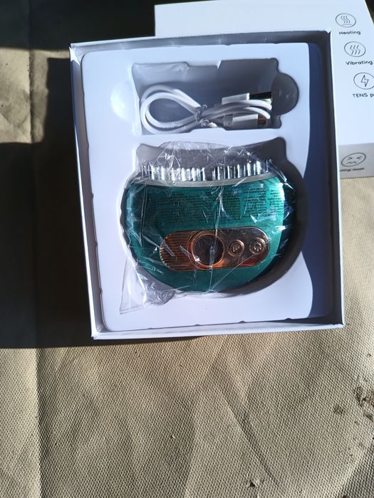 Masażer do skóry głowy przenośny