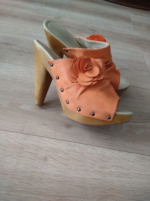 Sprzedam  buty damskie kolekcja letnia drewniaki rozm 38