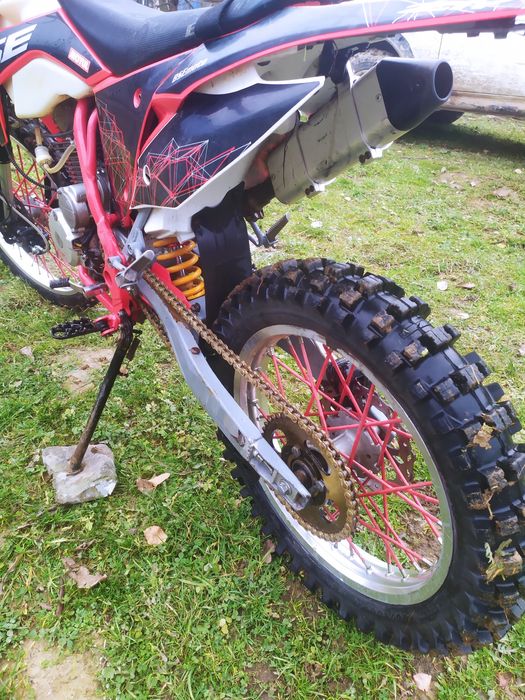 Продам BSE S2 Z1Y 250 ENDURO 2024рік на документах