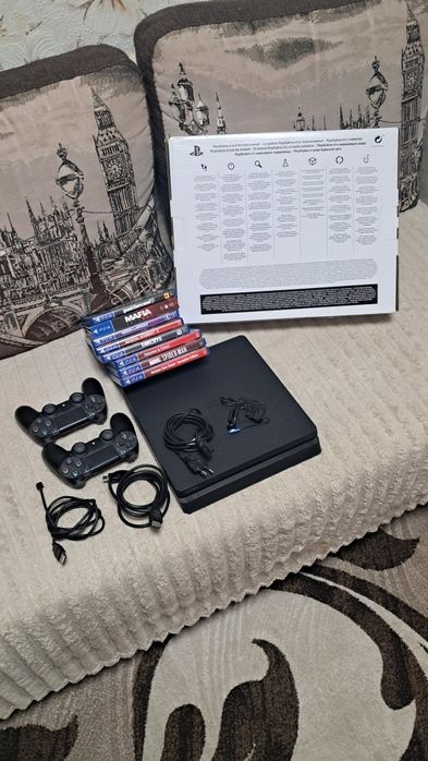 Sony PlayStation 4