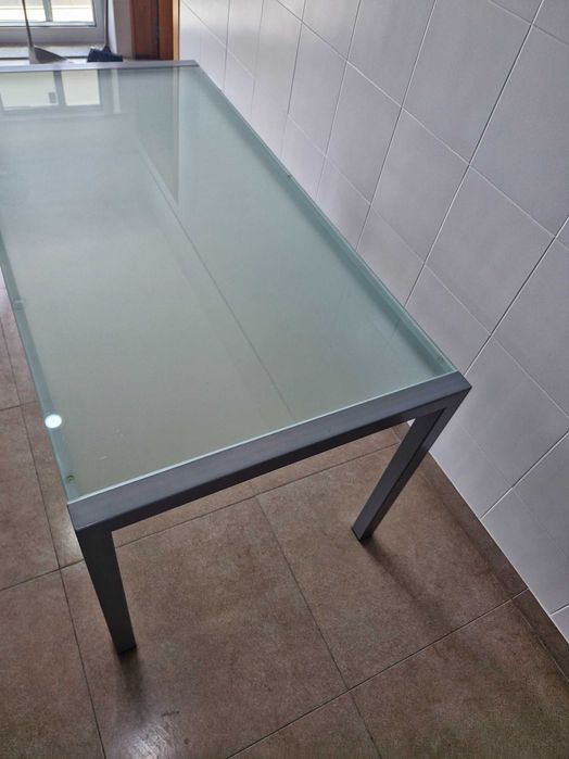 Mesa de cozinha + cadeiras