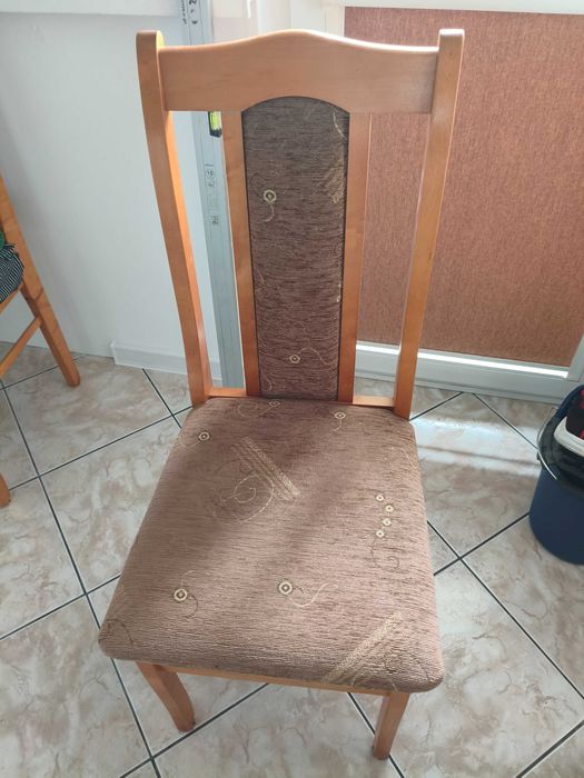 Sprzedam stół w kolorze sosna, stan ok