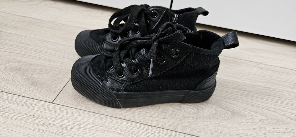 Trampki Reserved rozm. 27