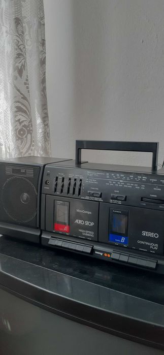 Radio - magnetofon  na kasety