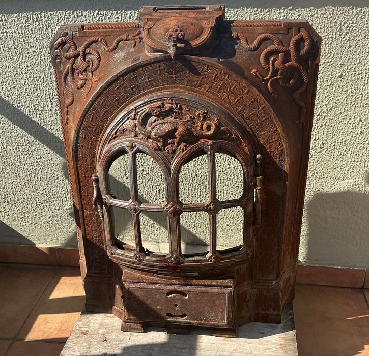 Salamandra antiga francesa