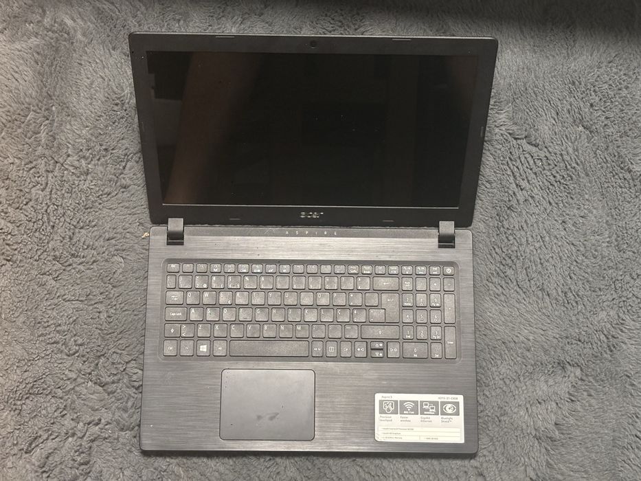 Portatil acer aspire 3