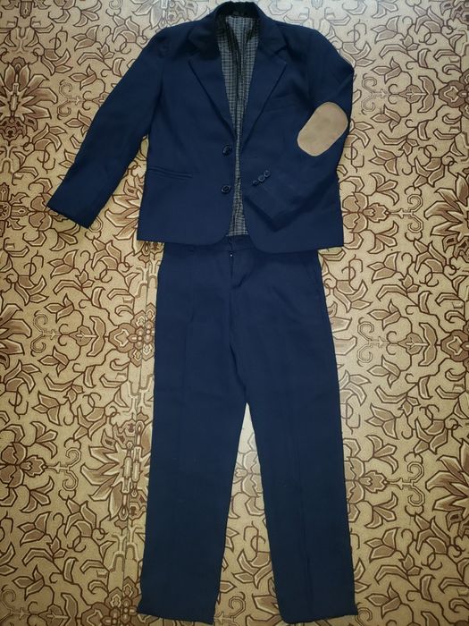 Школьный костюм р. 28