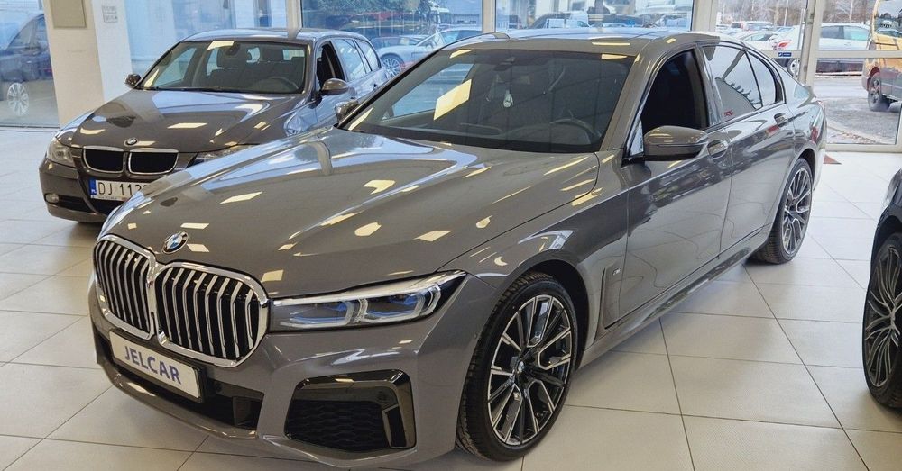 BMW Seria 7 740d 340km X-drive M-pakiet Kamera 360stopni Dociągi drzwi