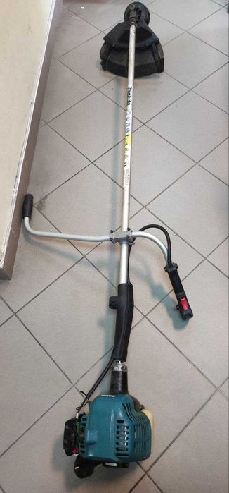 Бензокоса Makita EM2500U