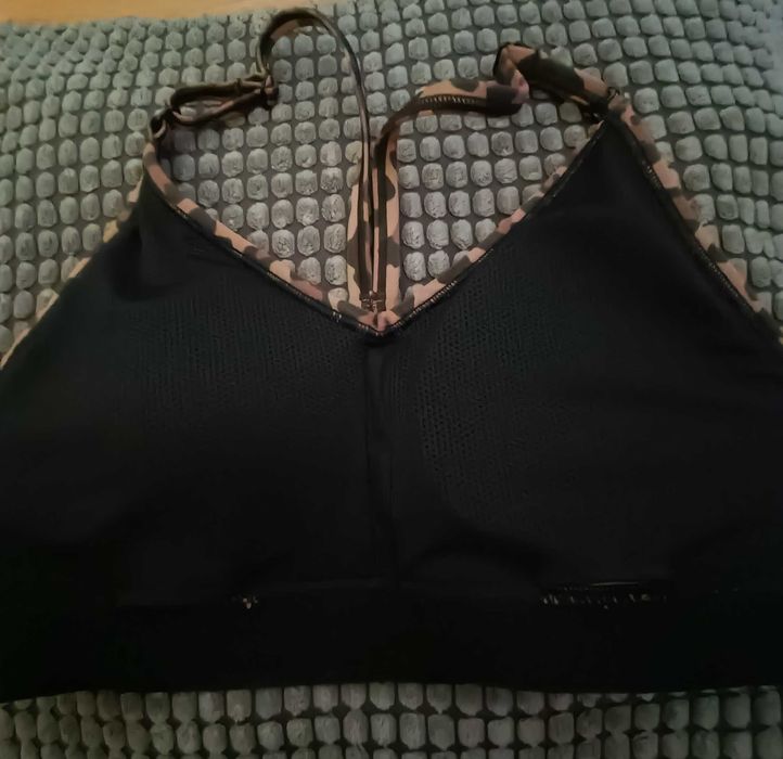 Nike biustonosz sportowy w panterkę XS/S
