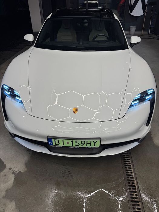 Porsche Taycan Porsche Taycan Turismo Zamiana / Cesja