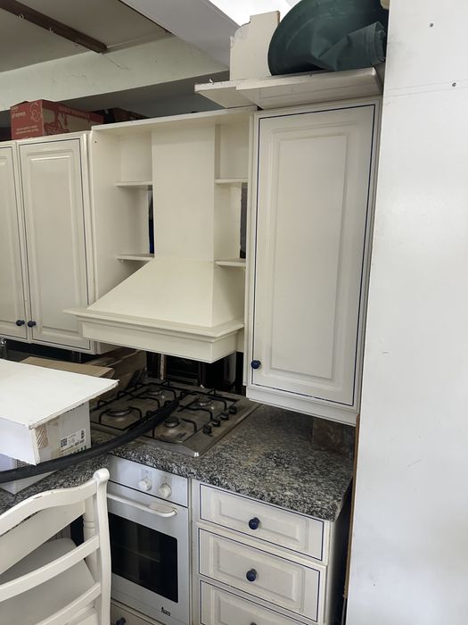 Cozinha completa usada com electrodomesticos