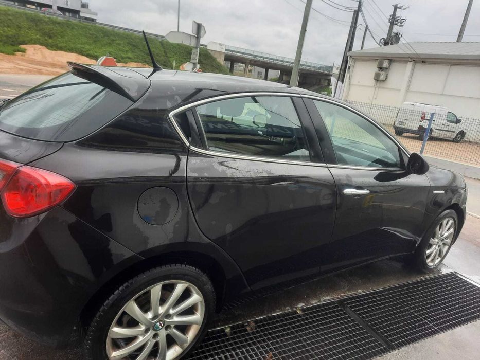 Alfa Romeo Giulietta Preto 2013 1.6 Diesel